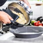 آبکش تاشو دسته استیل سیلیکونی ایکیا مدل Klockren