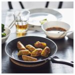 ماهیتابه 24 سانت ایکیا مدل Tagghaj