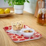 سینی خال خالی ایکیا مدل SNOKRABBA